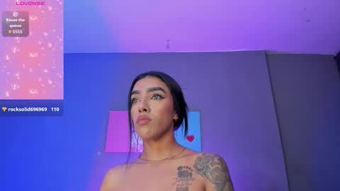 Snapshot of victoriameller chatting on February 3, 2:53 am victoriameller online show from February 3, 2:53 am