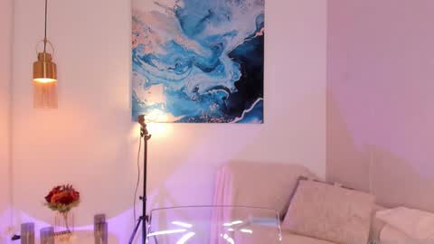 Maria Victoria online show from February 18, 11:39 am