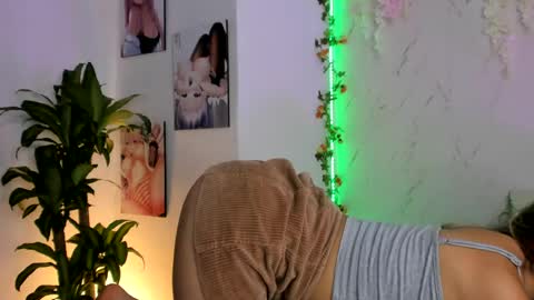 victoriasmithtv online show from May 20, 1:12 am