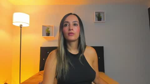 victoriia_rose_ online show from July 1, 8:08 pm