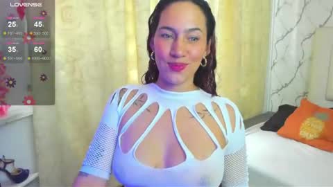 Snapshot of victorya_sweet3 chatting on June 22, 4:59 pm Victoria online show from June 22, 4:59 pm