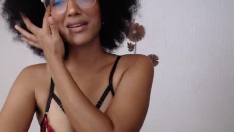 viiolettaaa online show from July 8, 9:41 pm