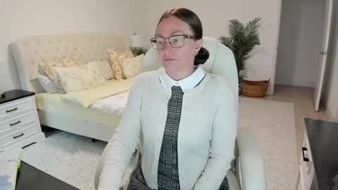 Ukrainian-woman online show from May 17, 11:28 am