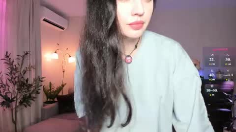 Viki Bellson online show from June 13, 7:23 pm