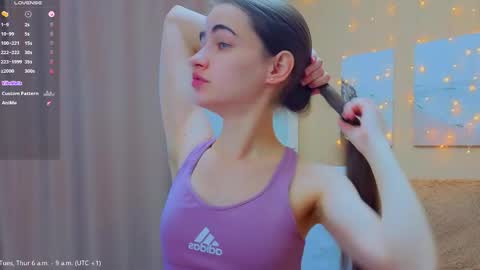 vikiberry online show from March 24, 5:01 am