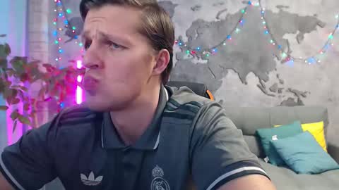 vikingchrisss online show from January 11, 11:04 am