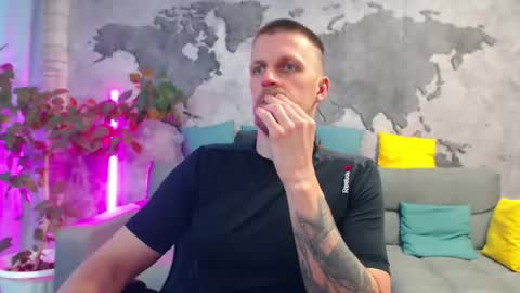 vikingchrisss online show from June 21, 10:18 am