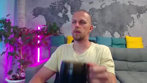 vikingchrisss online show from July 19, 10:30 am