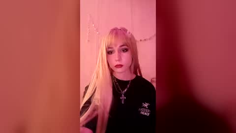 vikki online show from July 16, 7:25 am