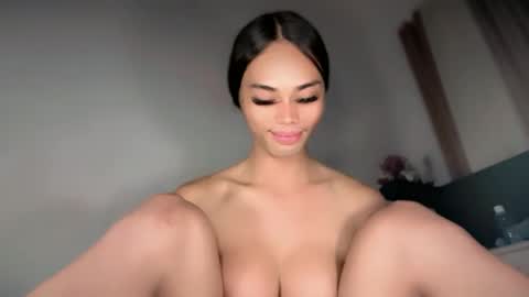 vikkylustfull online show from June 18, 5:51 am