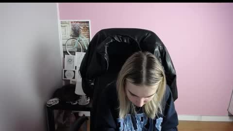 viktoria_lovely online show from February 5, 7:02 am