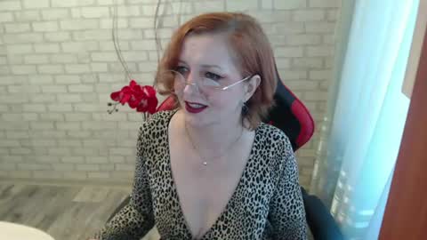 Snapshot of vikualex69 chatting on July 6, 6:32 am vikualex69 online show from July 6, 6:32 am