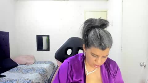 VIKY ADAMS online show from October 22, 10:09 pm