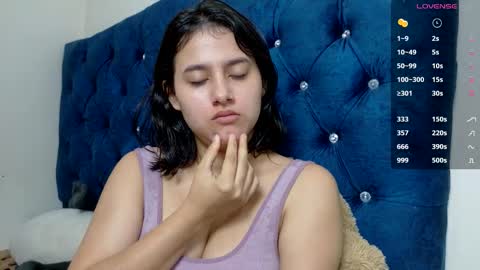 vikysexy28 online show from February 14, 3:25 am