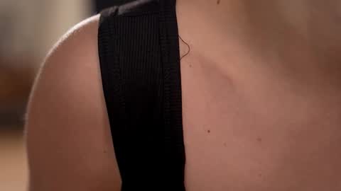 Lana online show from March 6, 5:22 pm