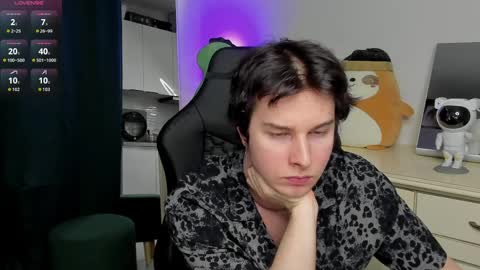 Vincent Strong online show from March 30, 12:39 pm