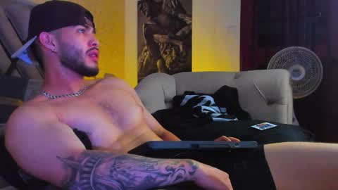 Vincent online show from March 29, 4:56 am