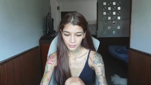 vinkitinkii online show from April 3, 6:22 am