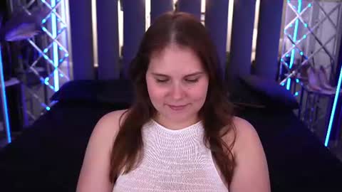 Snapshot of vinnasky chatting on July 20, 10:39 am Milla online show from July 20, 10:39 am