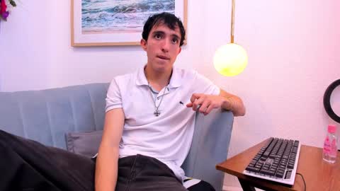 Snapshot of vinniematte chatting on February 15, 3:31 am vinniematte online show from February 15, 3:31 am