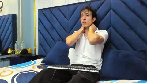 Snapshot of vinniematte chatting on March 1, 1:53 am vinniematte online show from March 1, 1:53 am