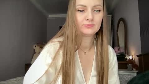 Funny  girl online show from June 7, 6:17 am