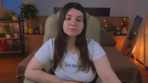 Viola online show from May 29, 1:58 am
