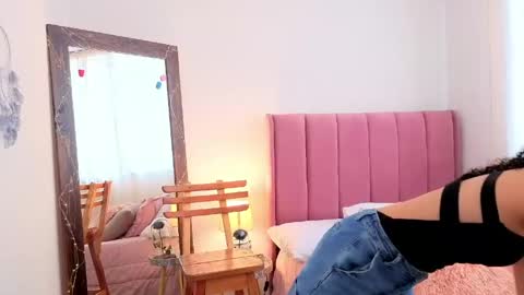 violet__15 online show from May 8, 12:21 pm