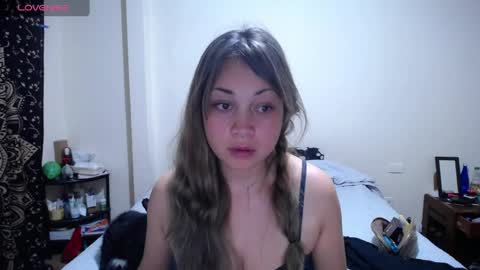  Violet  online show from May 18, 1:02 am