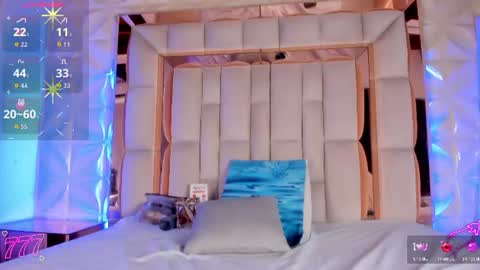 Snapshot of violet_milleer chatting on June 19, 7:28 pm violet_milleer online show from June 19, 7:28 pm