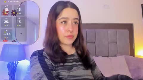 Violet Nova online show from March 25, 11:38 am