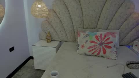 violeta_medina online show from March 25, 2:39 am