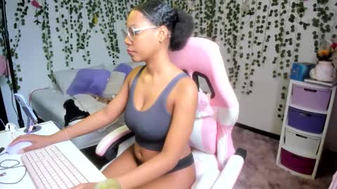 Violeta online show from February 13, 6:26 pm