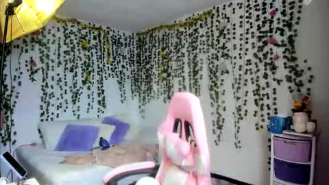 Violeta online show from February 16, 6:15 pm