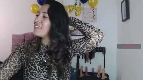 violeta_scott_ online show from July 1, 2:29 pm