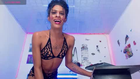 violetaconny online show from March 6, 5:04 am