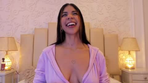 Violeta online show from June 17, 3:57 pm
