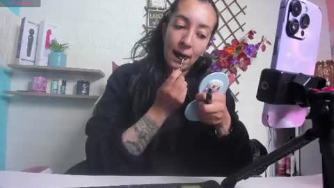 Violeta online show from July 12, 5:37 pm