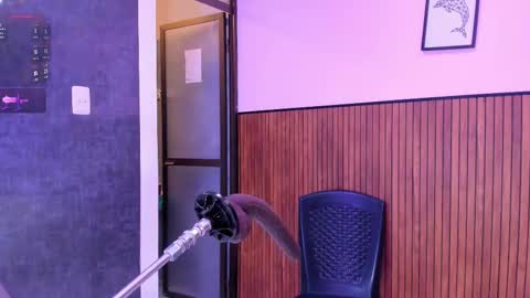 Violett online show from February 22, 9:13 pm