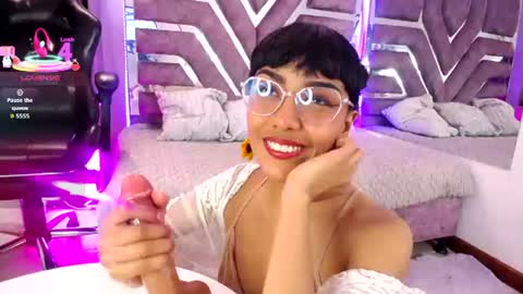 Violet online show from July 11, 11:35 am