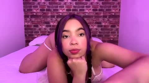 violett_moonx online show from June 9, 10:21 pm