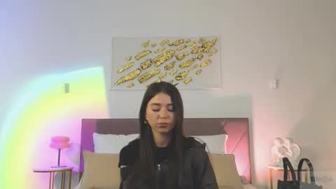 violetta_finch online show from February 10, 10:30 am