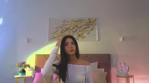violetta_finch online show from July 26, 11:50 am