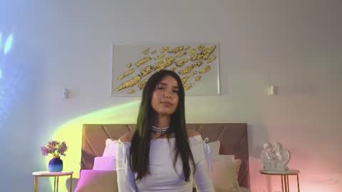 violetta_finch online show from July 28, 6:20 pm