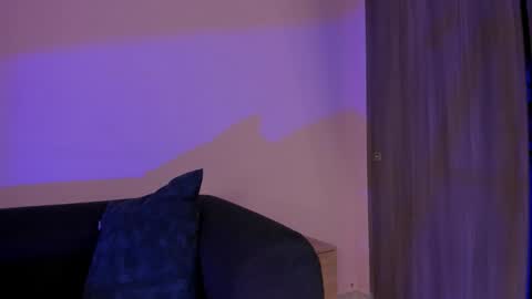 violetta independent model online show from March 8, 5:22 am