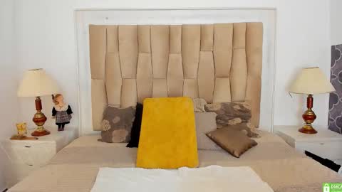 Snapshot of violetta_tss chatting on February 22, 2:26 pm Princess Violet Valerious Follow me IGX violetvalerious online show from February 22, 2:26 pm