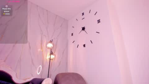  Violet  online show from July 11, 11:57 am