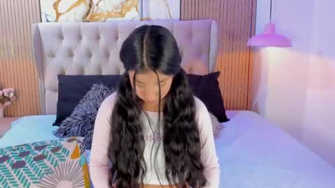 violettaruizz online show from June 2, 11:01 am