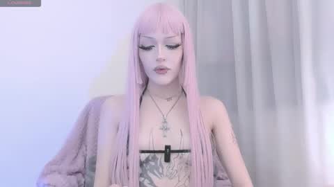 Violett online show from March 26, 6:30 am