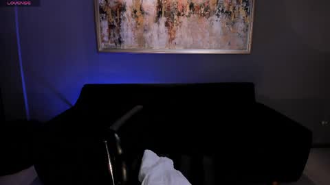 Violett Castel online show from March 28, 2:16 pm